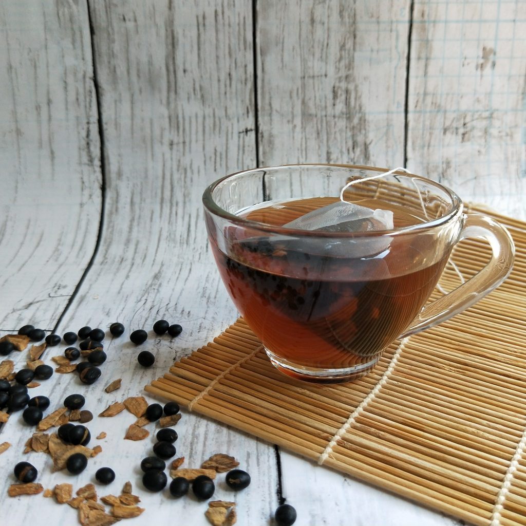 十大常喝茶類功效黑豆牛蒡茶